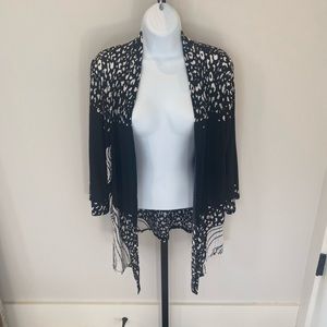 Chicos Easy Wear Blocked Abstract Animal Print Vest